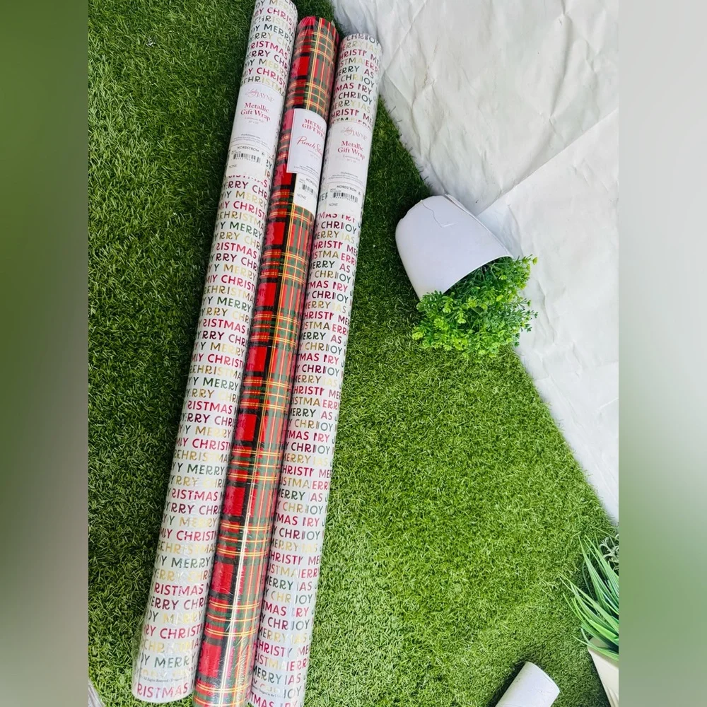 Punch studio Festive Christmas Gift Wrap Set - Red and White Merry Christmas new